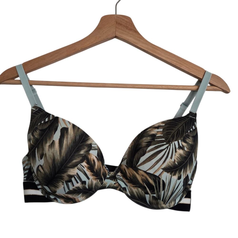 PINK Victoria's Secret Wear Everywhere Push Up Tropical Sporty Bra 32DD